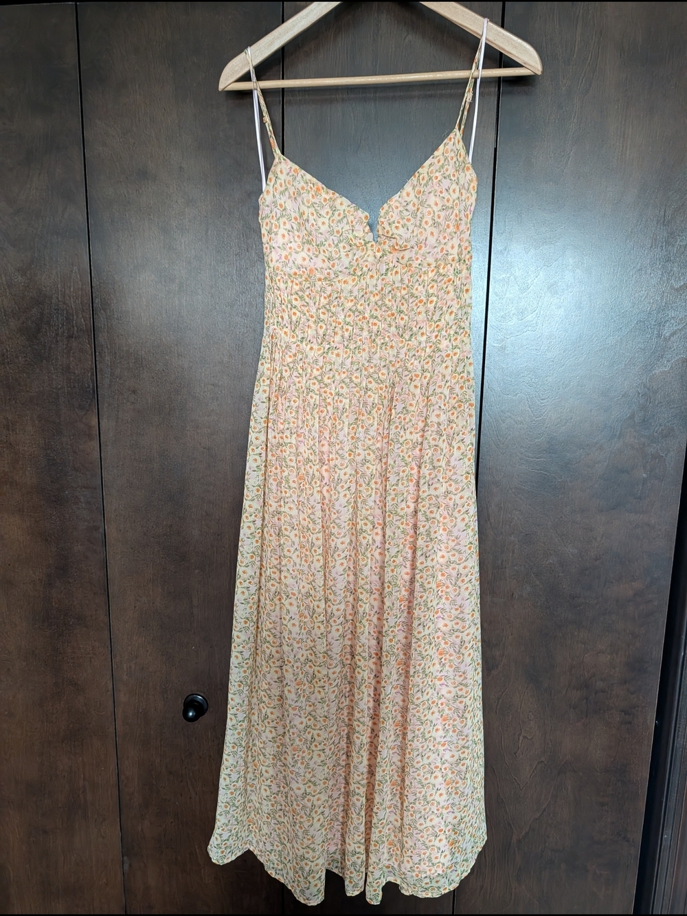 NWT ASTR THE LABEL Floral Print Pleated Wedding Guest Dress - Picture 3 of 5